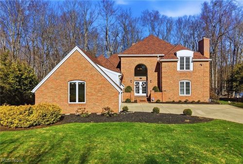 309 High Bluff, Aurora, OH, 44202 | Card Image