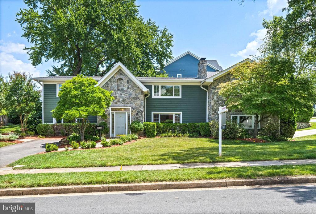 Residential in MCLEAN 3