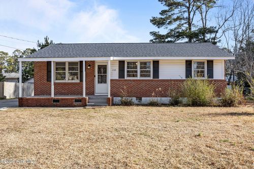 115 Armstrong Dr, Jacksonville, NC, 28540-7001 | Card Image