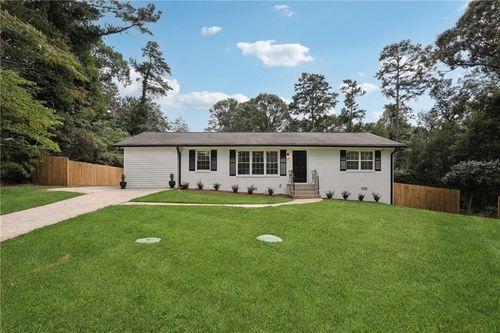 6751 Davidson Ct, Lithonia, GA, 30058-7407 | Card Image