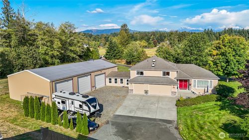 11731 108th St Ne, Lake Stevens, WA, 98258-8920 | Card Image