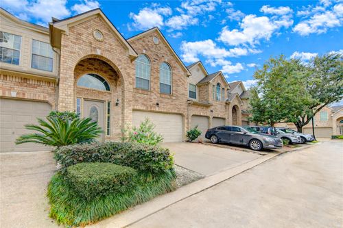 7611 S Linpar Ct, Houston, TX, 77040-5177 | Card Image
