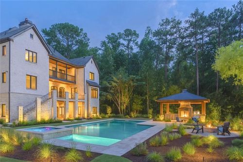 10765 Shallowford Rd, Roswell, GA, 30075-2738 | Card Image