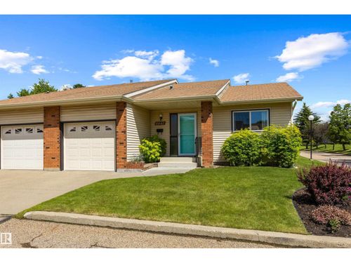 10642 153 Ave Nw, Edmonton, AB, T5X5R8 | Card Image