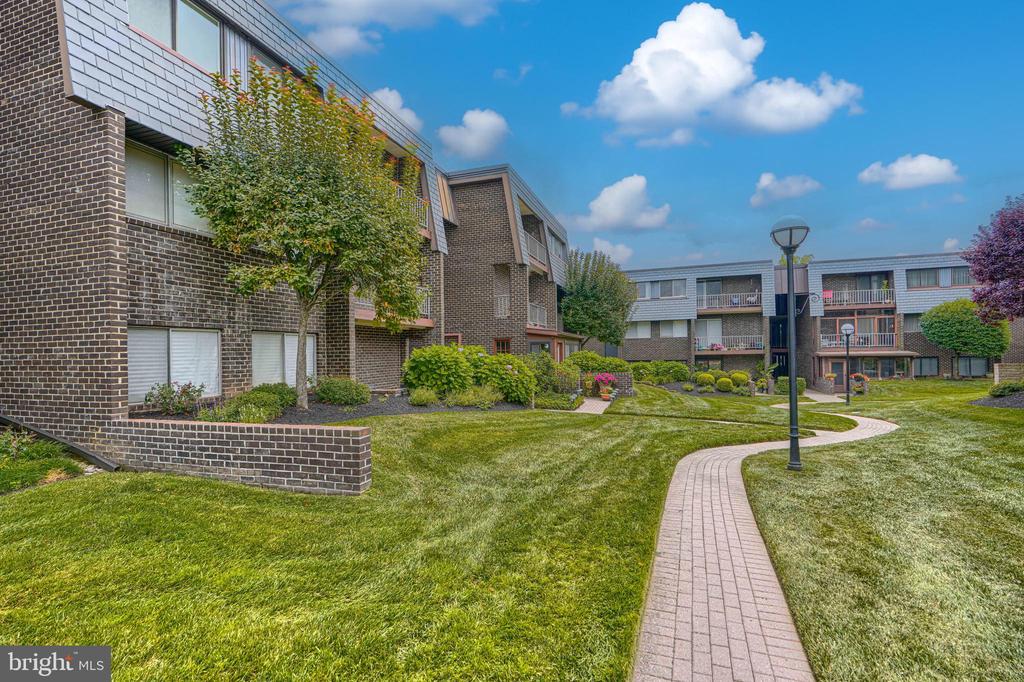 Residential in PIKESVILLE 2