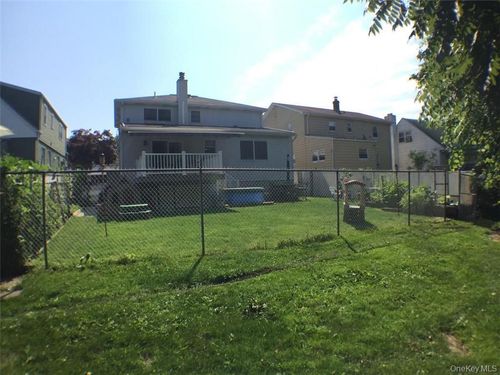 40 Roanoke Ave, Rye Brook, NY, 10573-3408 | Card Image