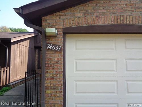 26537 Summerdale Dr, Southfield, MI, 48033-2223 | Card Image