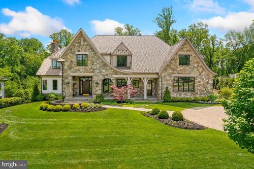 954 Mackall Farms Ln, Mclean, VA, 22101-1645 | Card Image