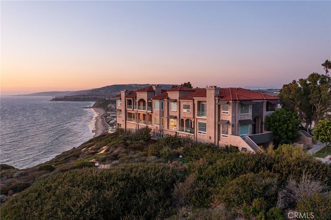 B - 34385 Dana Strand Rd, Condo with 3 bedrooms, 4 bathrooms and 7 parking in Dana Point CA | Image 35