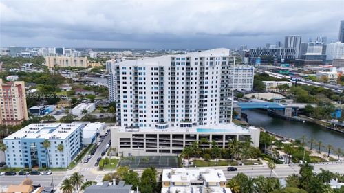 phi01-10 Sw South River Dr, Miami, FL, 33130-4800 | Card Image
