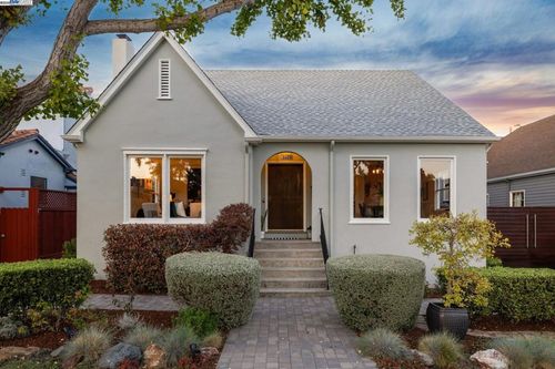 3029 Thompson Ave, Alameda, CA, 94501-1753 | Card Image