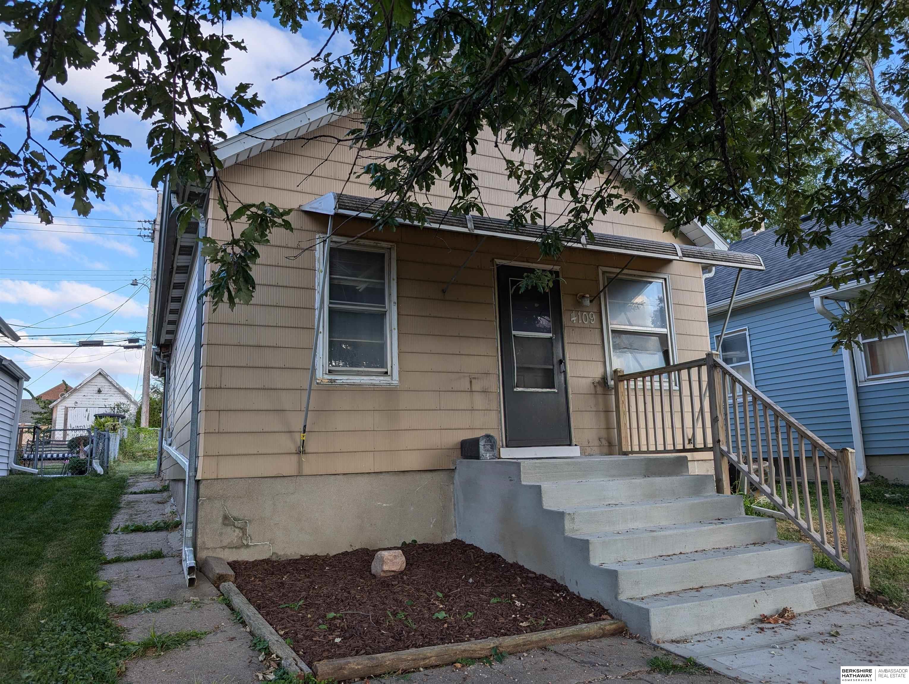 28th St, Omaha, NE 68107