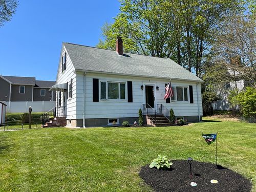 7 Warren St, Taunton, MA, 02780-1627 | Card Image