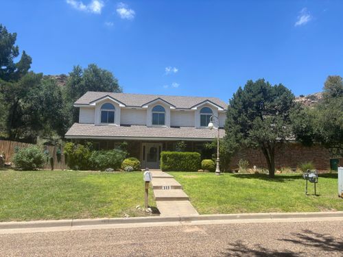 111 S Lakeshore Dr, Ransom Canyon, TX, 79366-2410 | Card Image