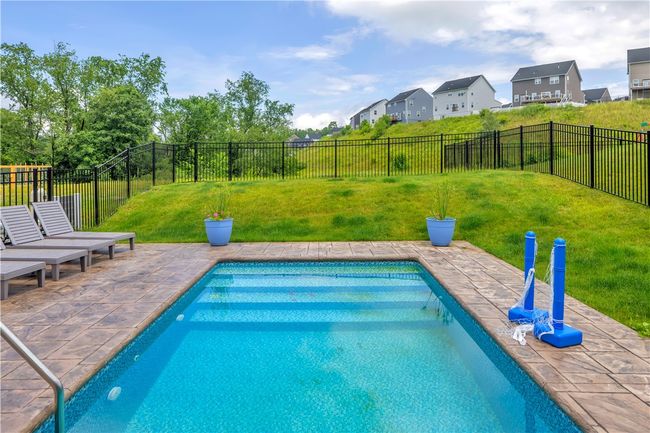 205 Regency Dr, House other with 5 bedrooms, 3 bathrooms and 2 parking in Eighty Four PA | Image 5