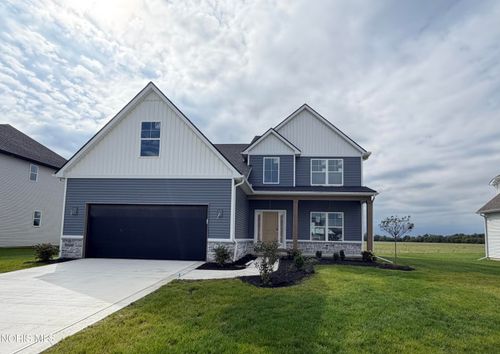 9845 Featherwood Ln, Sylvania, OH, 43560-8529 | Card Image