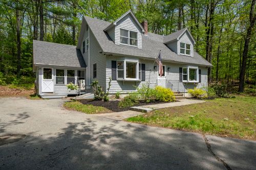 48 Queen St, Boscawen, NH, 03303-1116 | Card Image