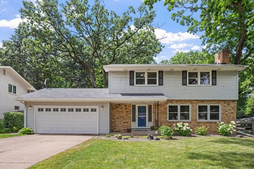 1762 Canyon Ln, New Brighton, MN, 55112-7239 | Card Image