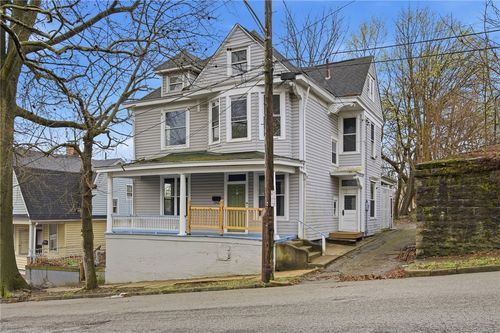 411 Pine St, Beaver Falls, PA, 15010-4650 | Card Image