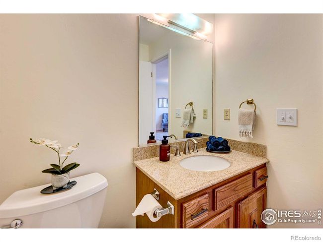 Guest half-bath on main level | Image 9