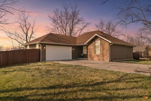 123 Jenkins St, Fordland, MO, 65652-7157 | Card Image