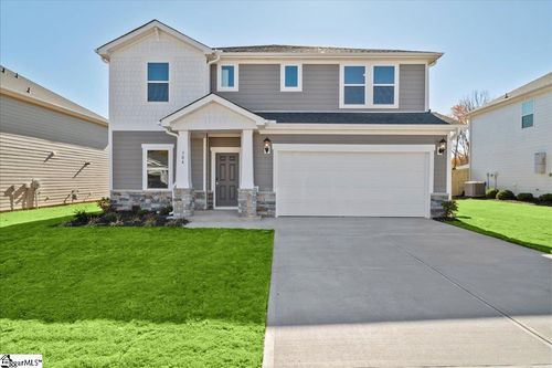 304 Roderick Ln, Greenville, SC, 29605-6172 | Card Image