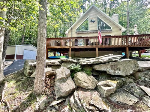 1145 Beaver Lake Dr, Lake Ariel, PA, 18436-8014 | Card Image