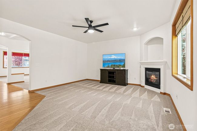 20409 197 Th Ave E, House other with 4 bedrooms, 3 bathrooms and 4 parking in Orting WA | Image 9