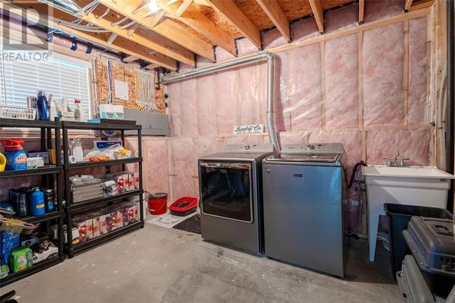 4052 Applewood Dr, House other with 5 bedrooms, 3 bathrooms and null parking in Petrolia ON | Image 38