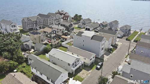 32 Richard St, Milford, CT, 06460-7653 | Card Image