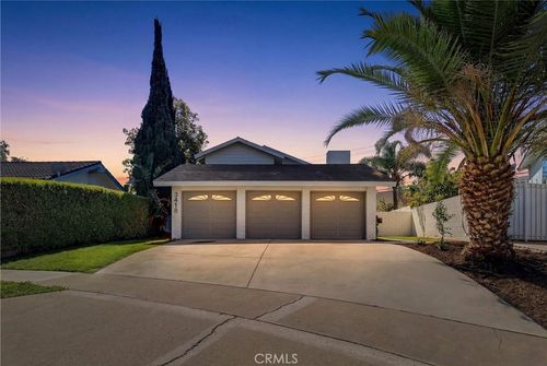 3418 S Baker St, Santa Ana, CA, 92707-3826 | Card Image