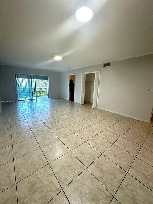 202-4291 Nw 9th Ave, Deerfield Beach, FL, 33064-1804 | Card Image