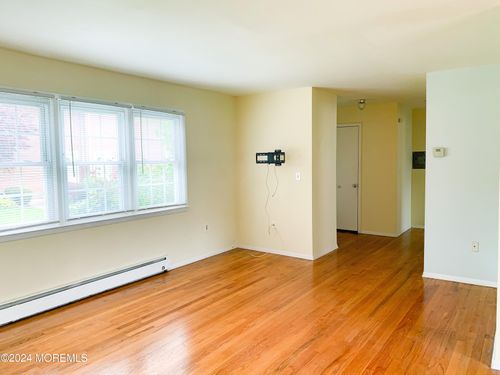 29-364 Westwood Ave, Long Branch, NJ, 07740-5565 | Card Image
