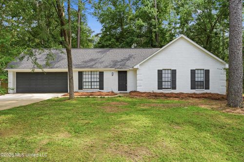 198 Bellegrove Cir, Brandon, MS, 39047-6629 | Card Image
