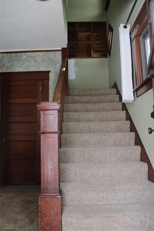 209 Maple St, Almont, MI, 48003-1084 | Card Image