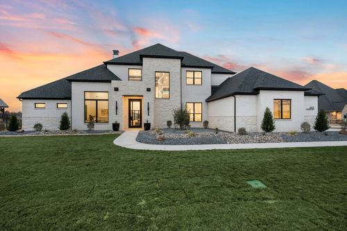 1805 Laguna Bay, Azle, TX, 76020-1251 | Card Image