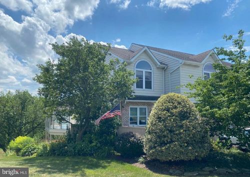 123 Pinnacle Point Dr, Lancaster, PA, 17601-1773 | Card Image