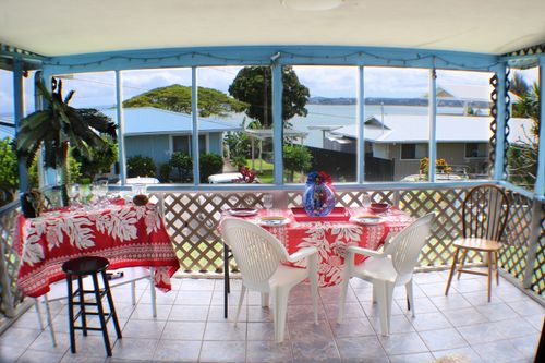 676-B Wainaku St, HILO, HI, 96720-2153 | Card Image