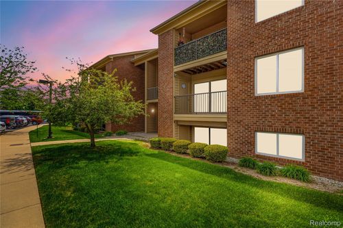 508-2635 Greenstone Blvd, Auburn Hills, MI, 48326-3762 | Card Image