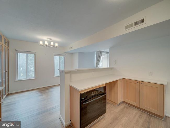 APT-101 - 5017 7 Th Rd S, Condo with 2 bedrooms, 2 bathrooms and null parking in ARLINGTON VA | Image 20