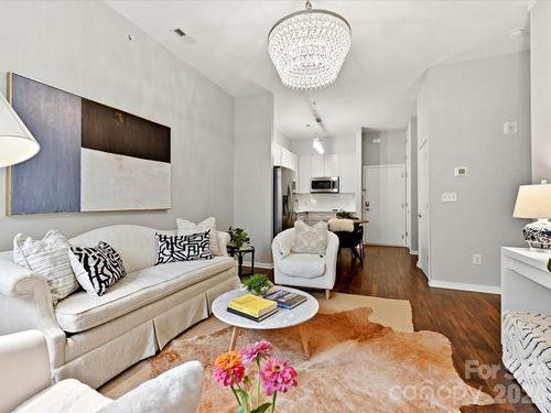 243-2125 Southend Dr, Charlotte, NC, 28203-5048 | Card Image