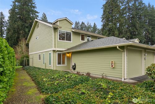 3926 Nw Fairway Ln, Bremerton, WA, 98312-1341 | Card Image