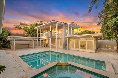 860 Snell Isle Blvd Ne, ST PETERSBURG, FL, 33704-3744 | Card Image