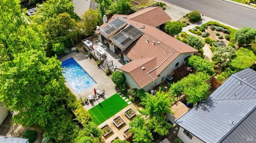 1675 Sylvaner Ave, Saint Helena, CA, 94574-2341 | Card Image