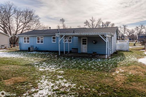 103 Columbus Dr, Marshalltown, IA, 50158-3957 | Card Image