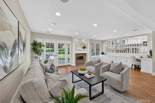 2935 Bluebell Ave, Brea, CA, 92821-4702 | Card Image