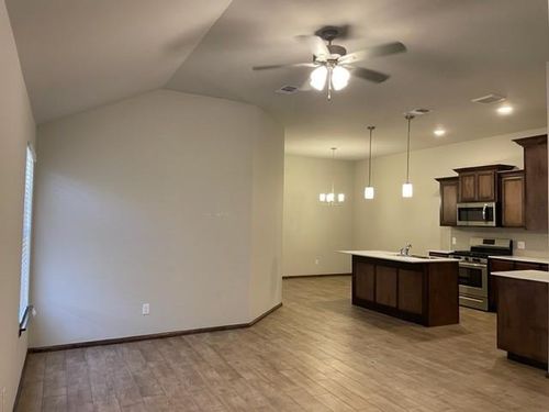 641 Marlin Ct, Chickasha, OK, 73018-5010 | Card Image