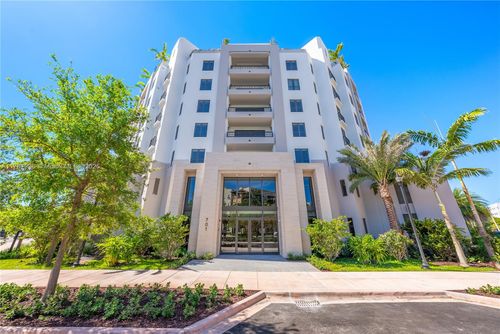 405-701 Valencia Ave, Coral Gables, FL, 33134-5605 | Card Image