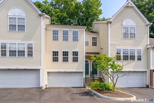 1703-1703 Eaton Ct, Danbury, CT, 06811-4060 | Card Image