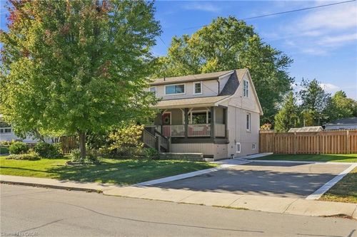 346 Hawkridge Ave, Hamilton, ON, L9C3L4 | Card Image